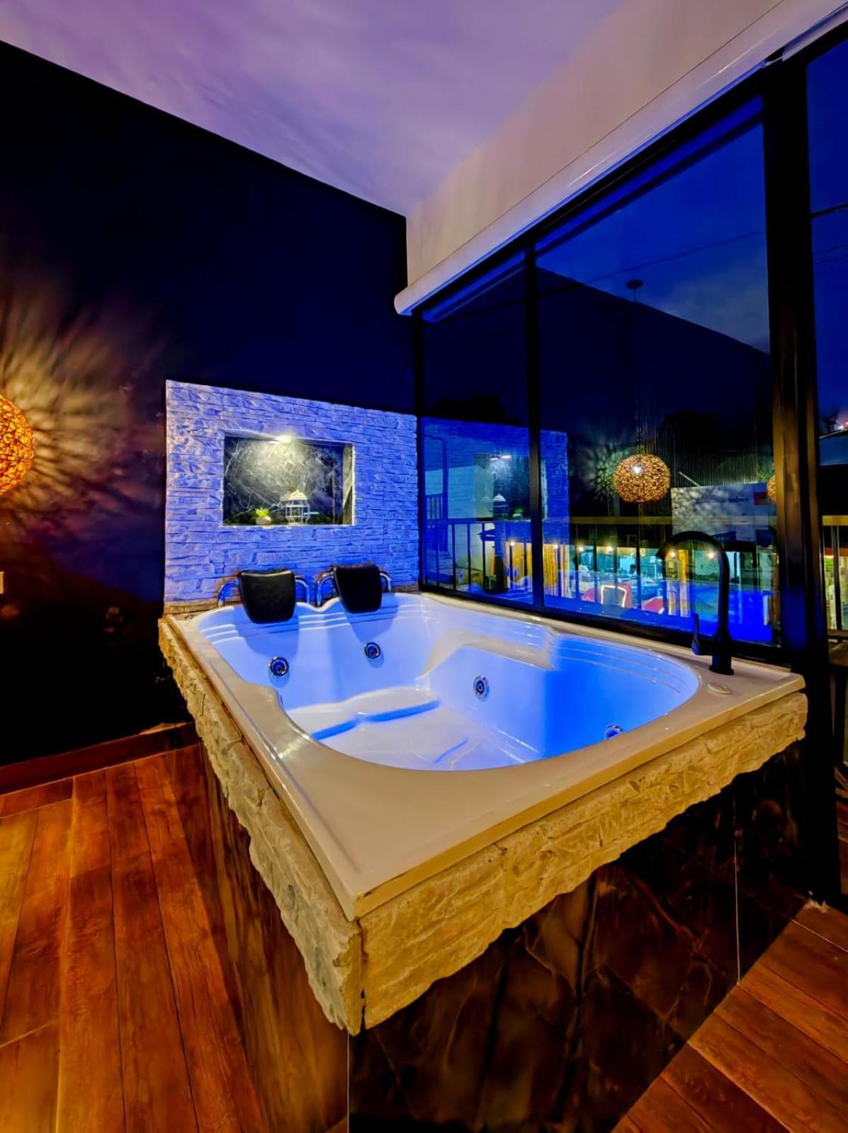 Habitacion Deluxe 2 Con Jacuzzi A 20 Mt Del Parque ซาเลนโต ภายนอก รูปภาพ