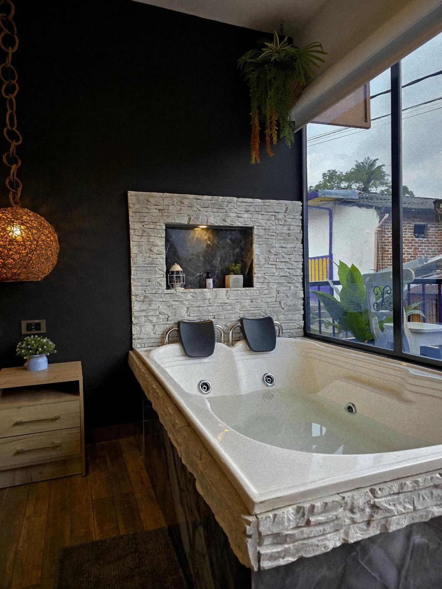Habitacion Deluxe 2 Con Jacuzzi A 20 Mt Del Parque ซาเลนโต ภายนอก รูปภาพ